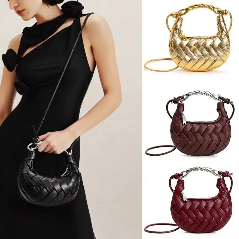 Woven bag collection