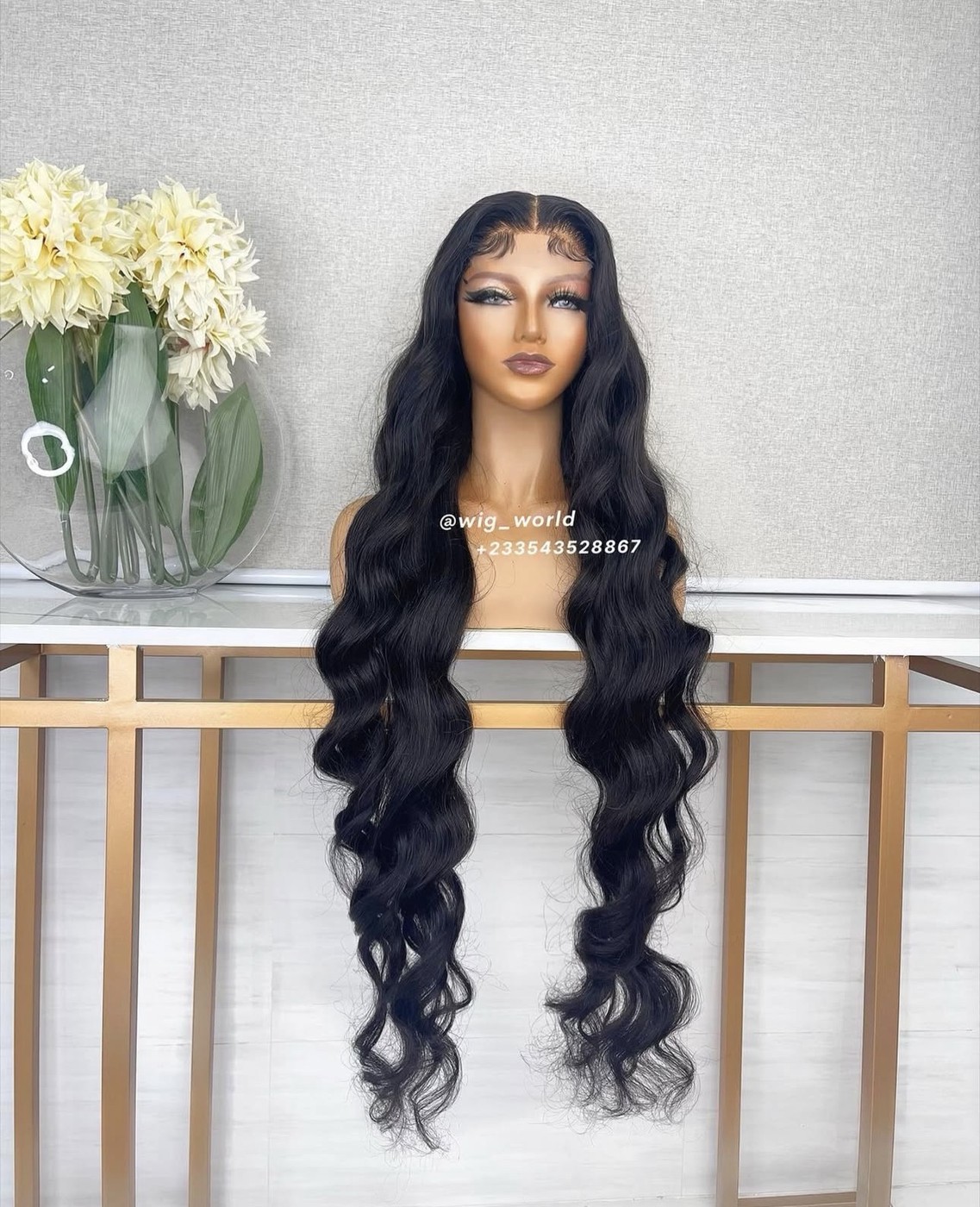 Long black waves wig