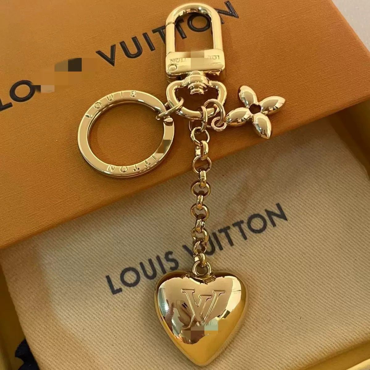Heart charm keyring